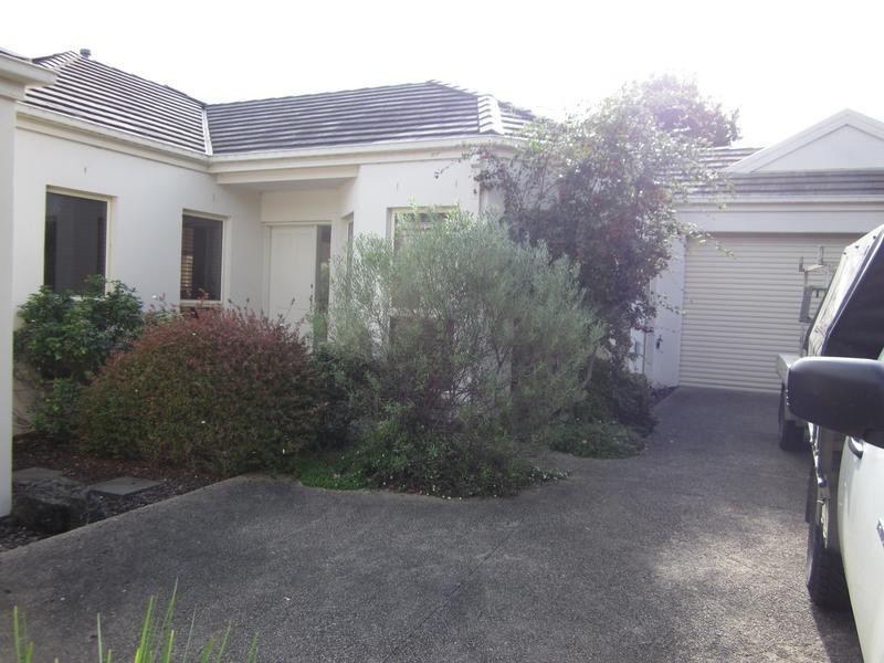 3/31 The Avenue, Mccrae VIC 3938