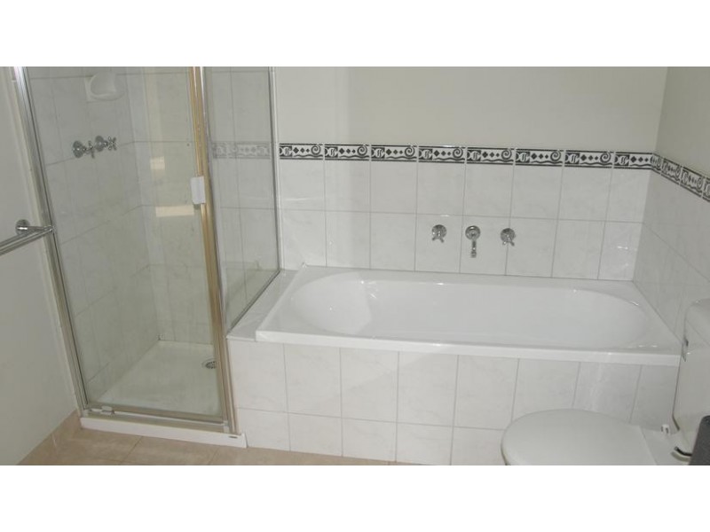 2/50 Austin Avenue, Mccrae VIC 3938