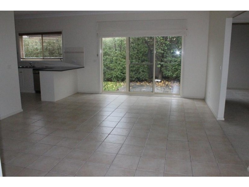 3/31 The Avenue, Mccrae VIC 3938