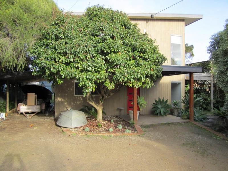 16 Chunar Grove, Mccrae VIC 3938