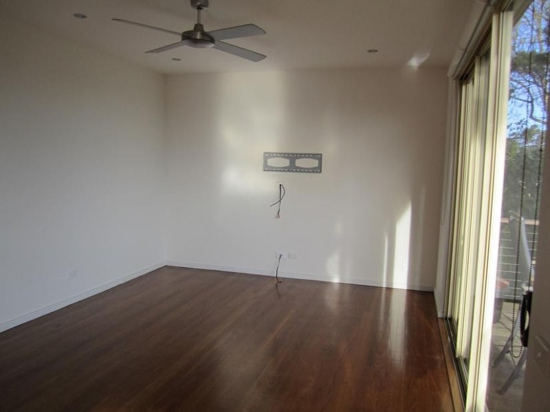 16 Chunar Grove, Mccrae VIC 3938