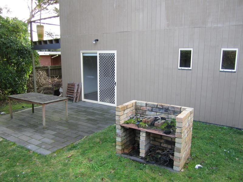 16 Chunar Grove, Mccrae VIC 3938