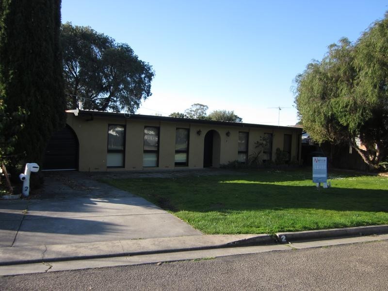 2 Ella Crescent, Rosebud West VIC 3940