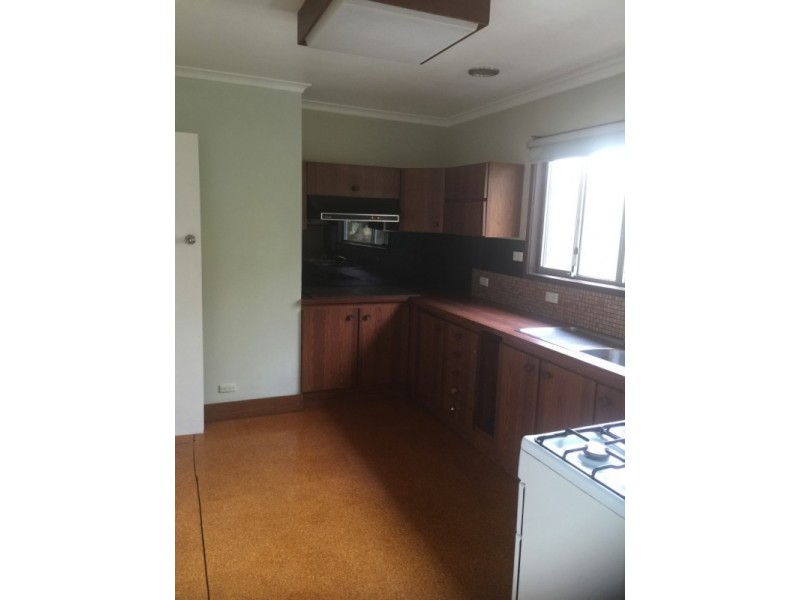 381 Eastbourne Road, Rosebud West VIC 3940