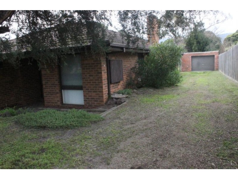 83 Leon Avenue, Rosebud VIC 3939