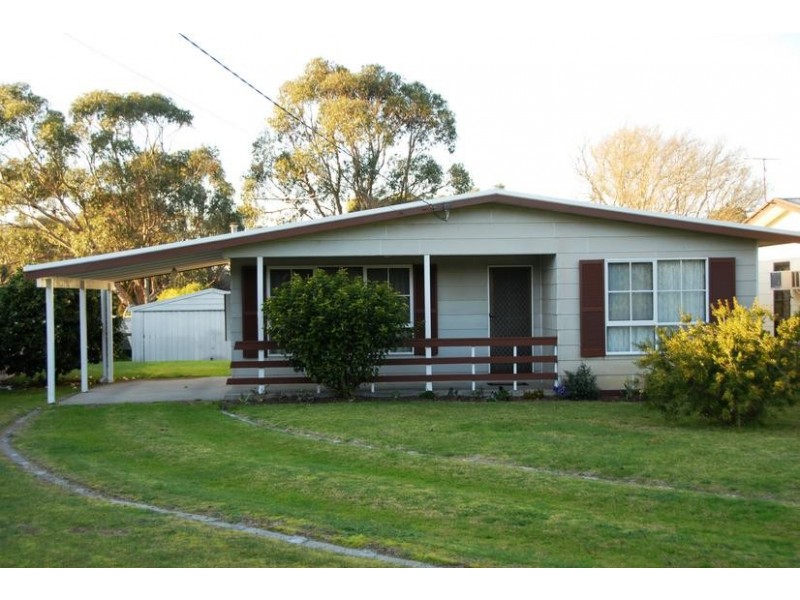 13 Tern Avenue, Rosebud West VIC 3940