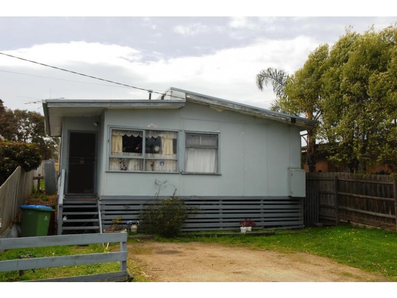 163 Sixth Avenue, Rosebud VIC 3939