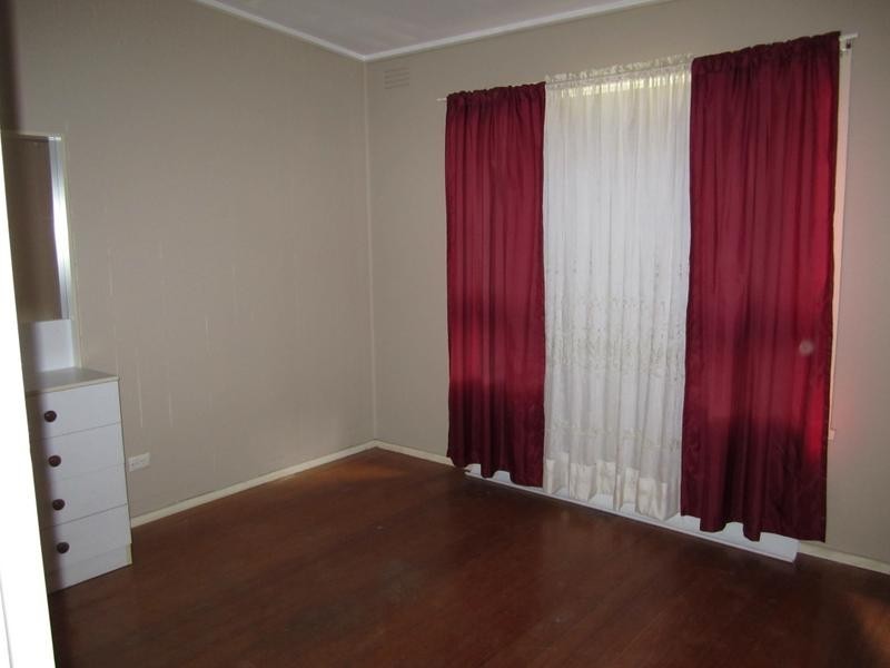 23 Attuna Crescent, Rosebud VIC 3939