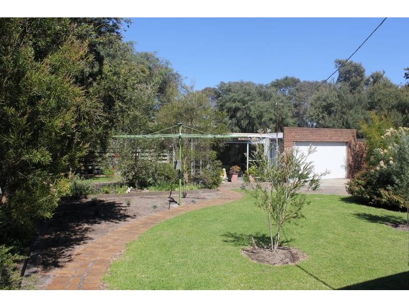 22 Burdett Street, Tootgarook VIC 3941