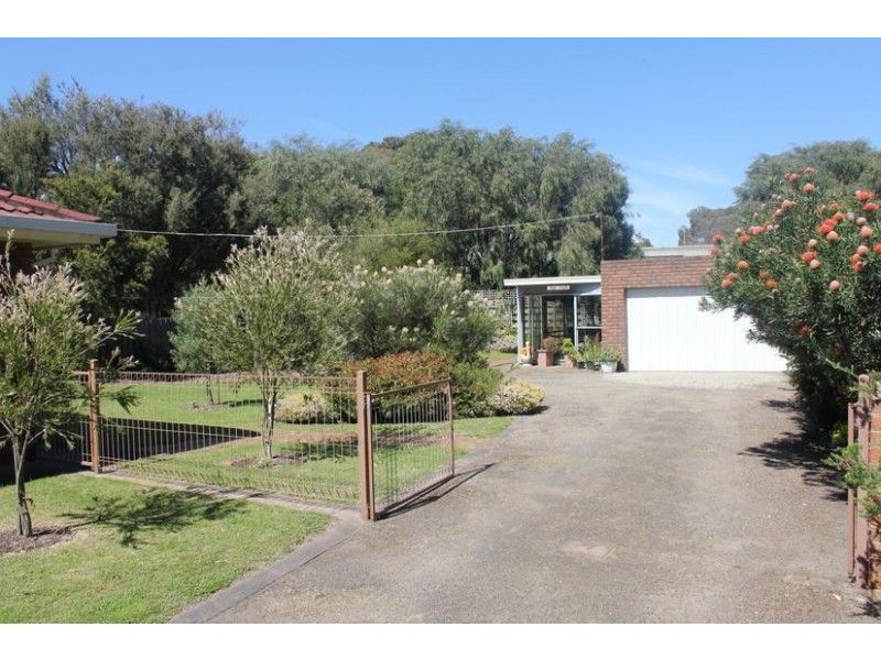 22 Burdett Street, Tootgarook VIC 3941