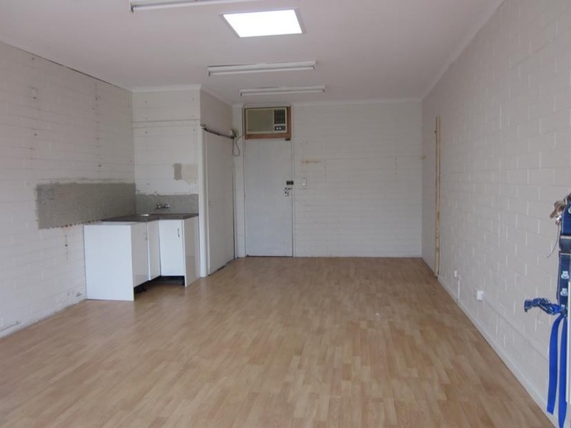 2B Fifth Avenue, Rosebud VIC 3939