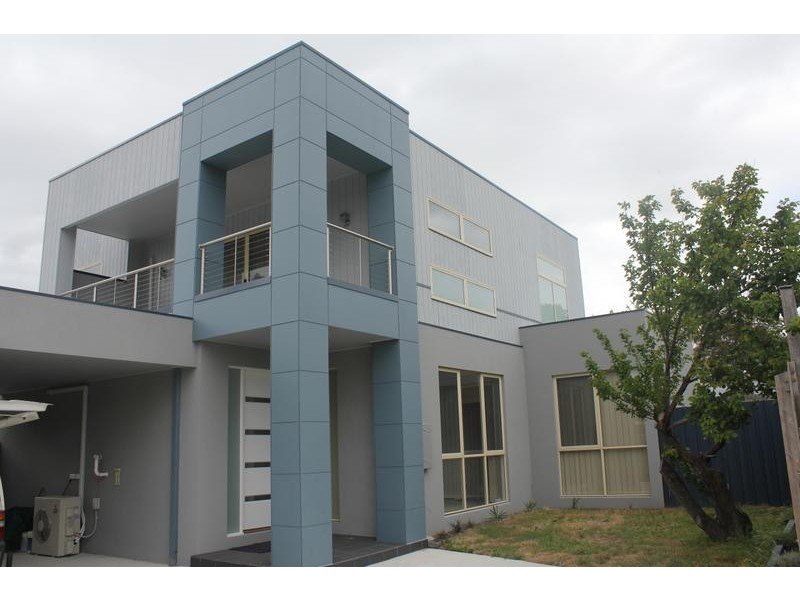 2/5 Rosebrook Street, Rosebud VIC 3939