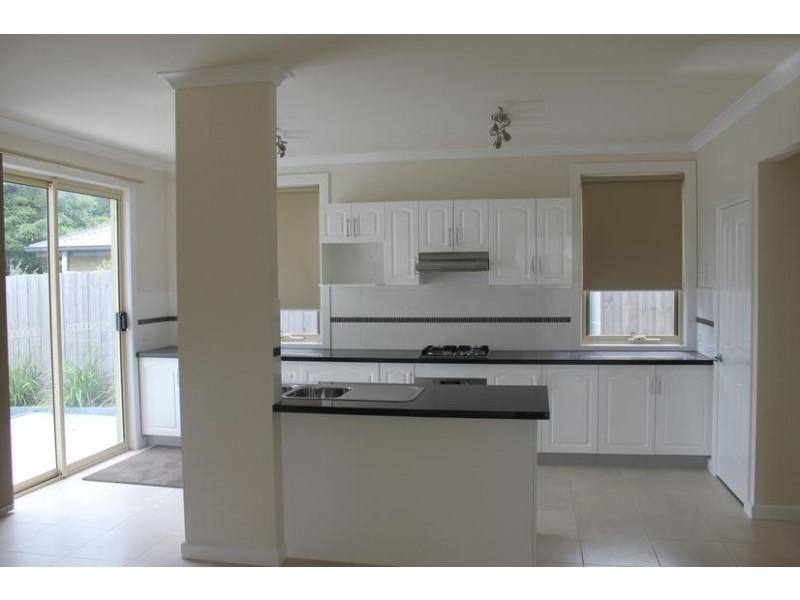 2/5 Rosebrook Street, Rosebud VIC 3939