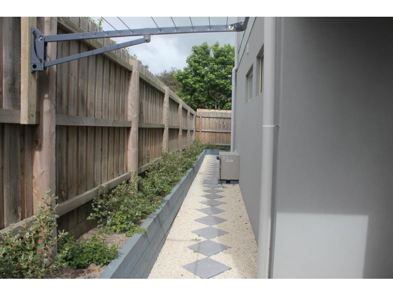 2/5 Rosebrook Street, Rosebud VIC 3939