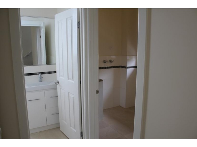 2/5 Rosebrook Street, Rosebud VIC 3939