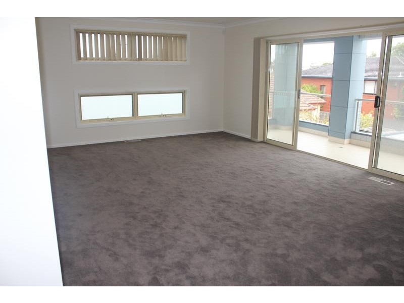 2/5 Rosebrook Street, Rosebud VIC 3939