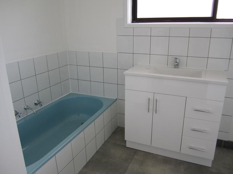 56 Broadway, Rosebud West VIC 3940