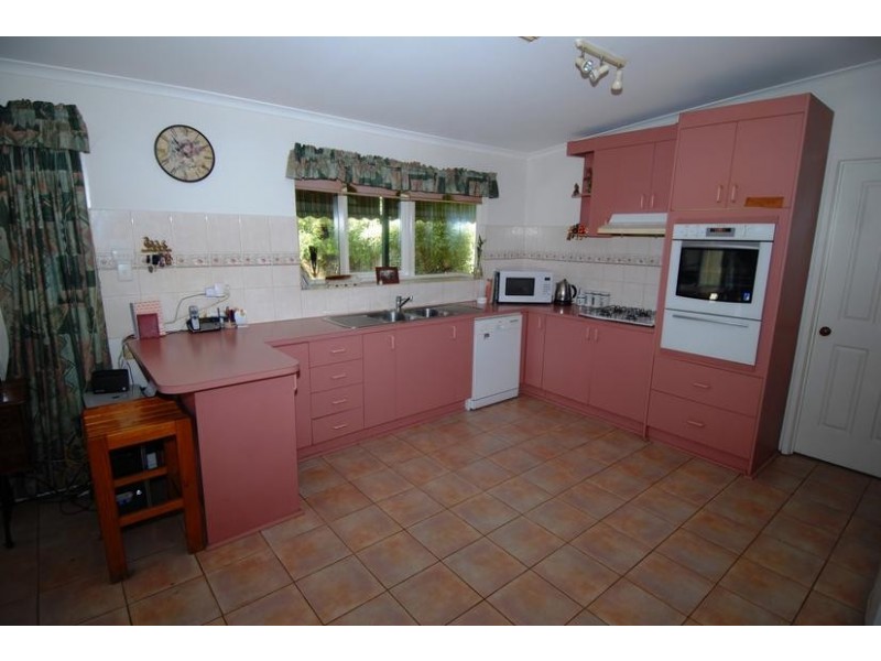 10 Laurens Street, Rosebud VIC 3939