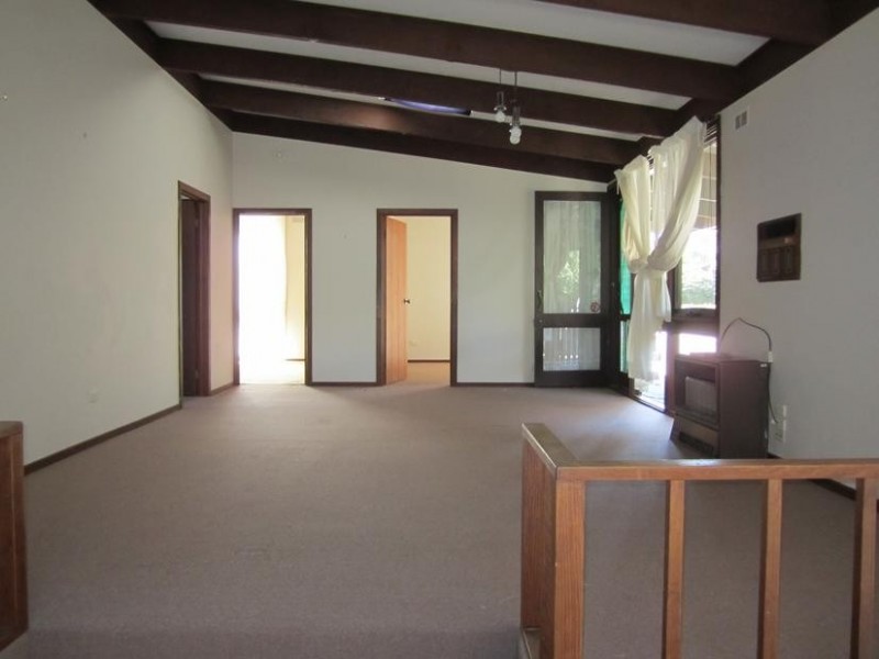 11 Anne Street, Rosebud VIC 3939