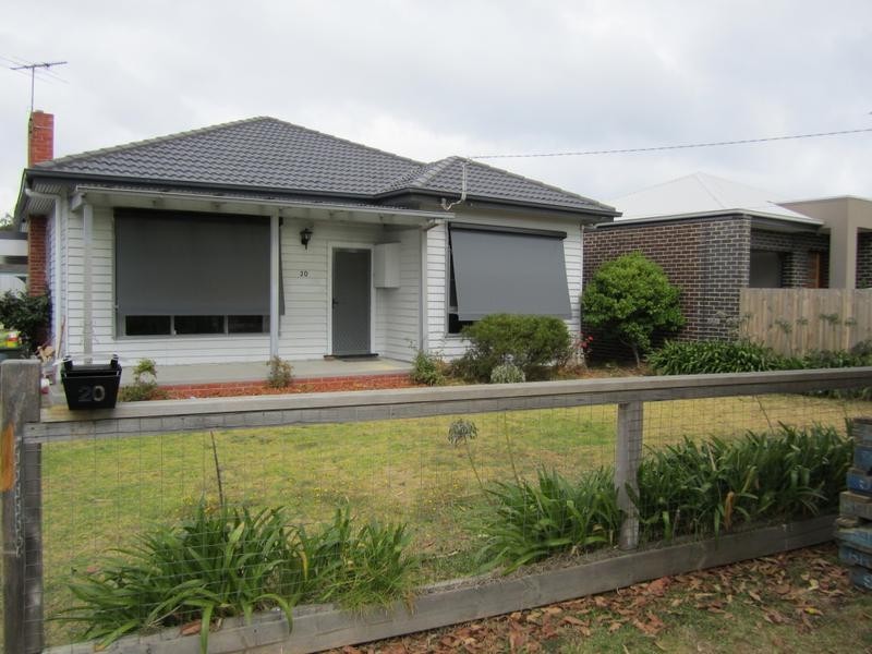 20 Capel Avenue, Rosebud West VIC 3940