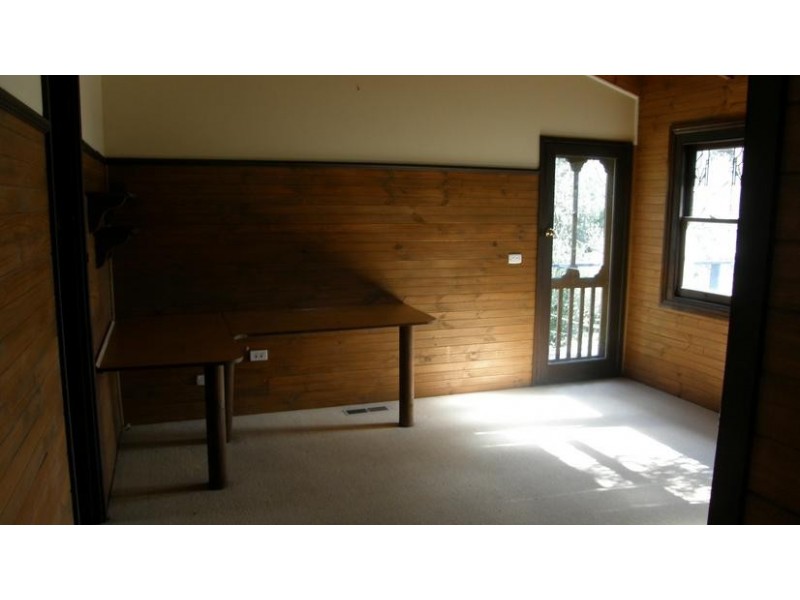 54 Carrathool Avenue, Rosebud VIC 3939