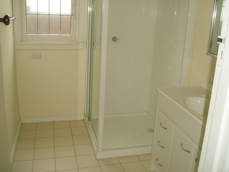 2A Madura Street, Rosebud VIC 3939