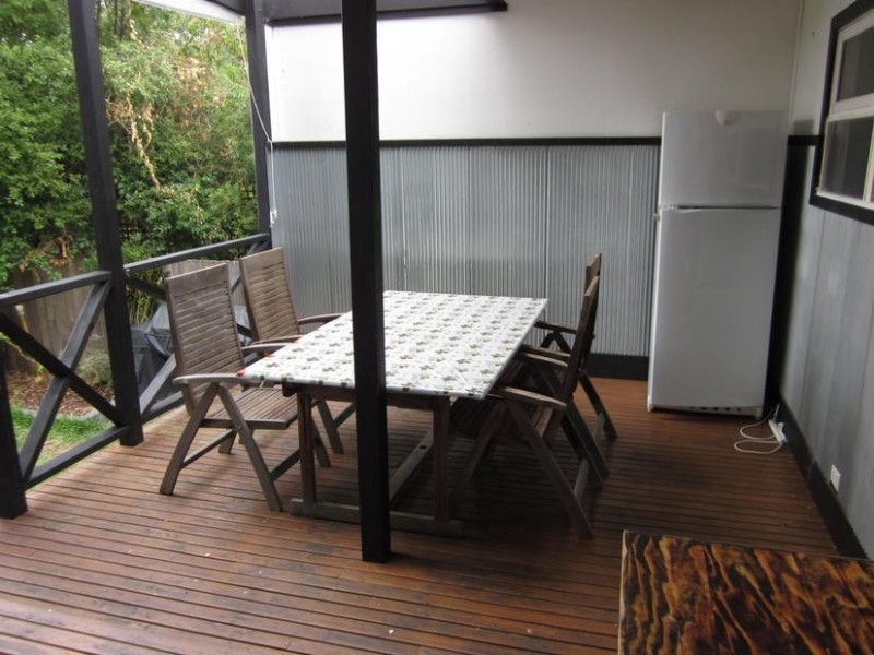 69 Fourth Avenue, Rosebud VIC 3939