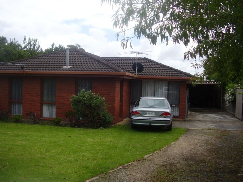 18 Nixon Street, Rosebud VIC 3939