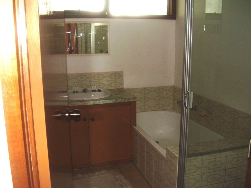 18 Nixon Street, Rosebud VIC 3939