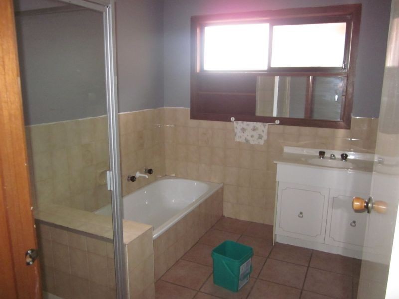 56 Tarwarri Avenue, Rosebud West VIC 3940