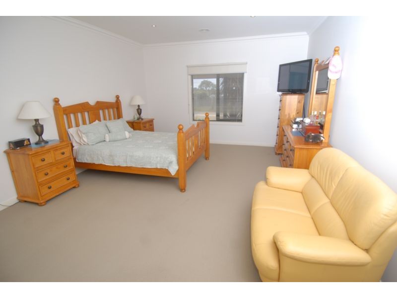 3 Manna Gum Court, Rosebud VIC 3939