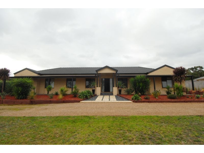3 Manna Gum Court, Rosebud VIC 3939