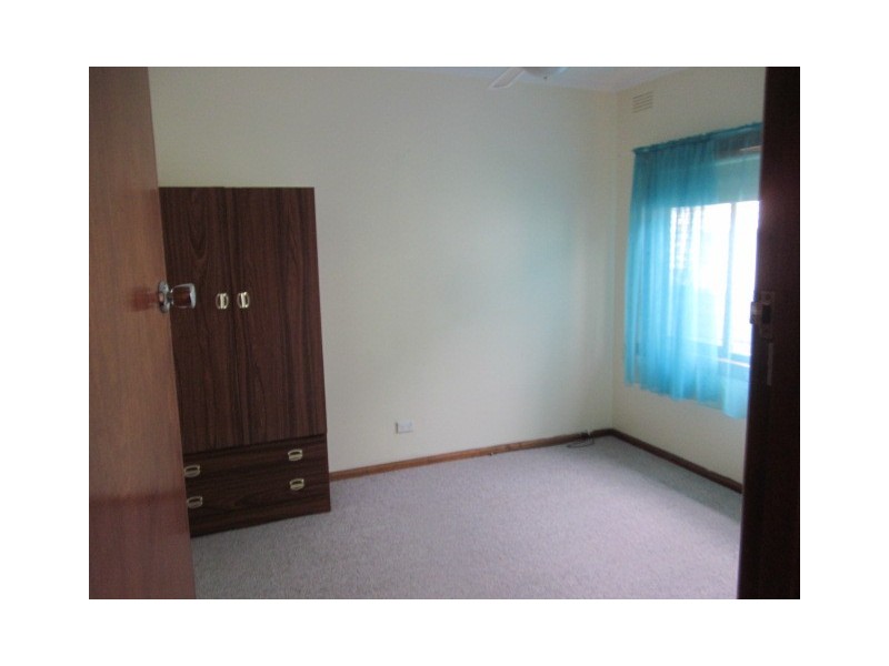 111 Ninth Avenue, Rosebud VIC 3939