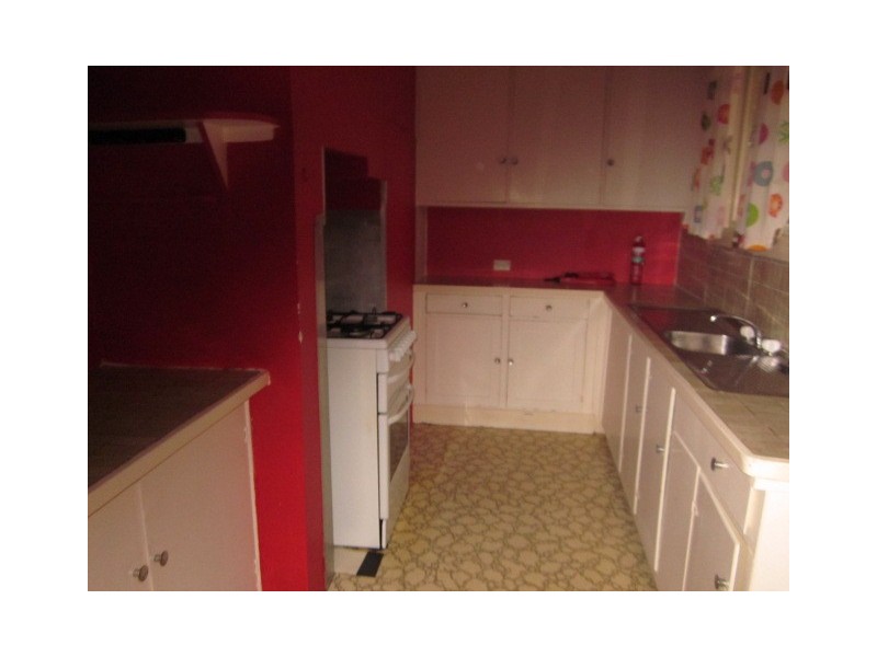 2 Moorfield Avenue, Rosebud VIC 3939