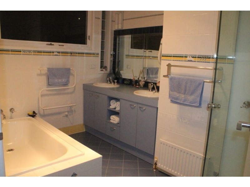 4 Armstrong Road, Mccrae VIC 3938