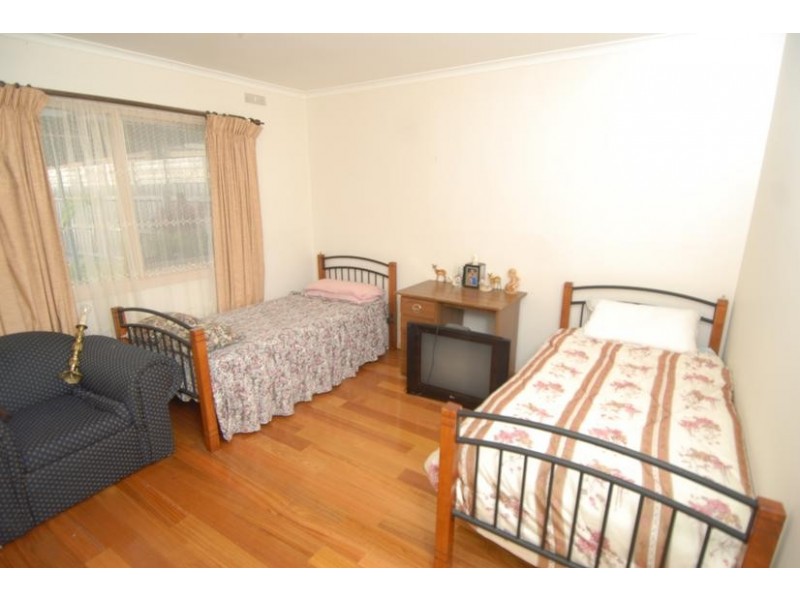 27 Kennington Road, Rosebud VIC 3939