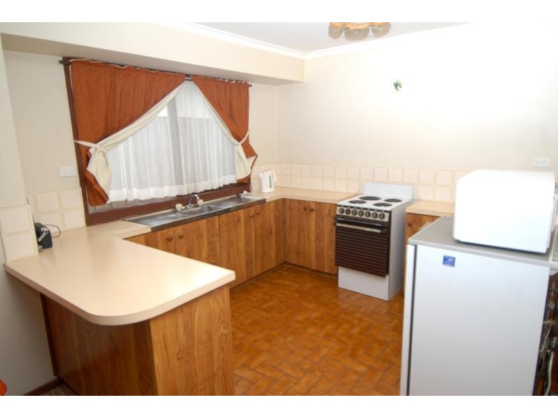 29 Adams Avenue, Rosebud VIC 3939