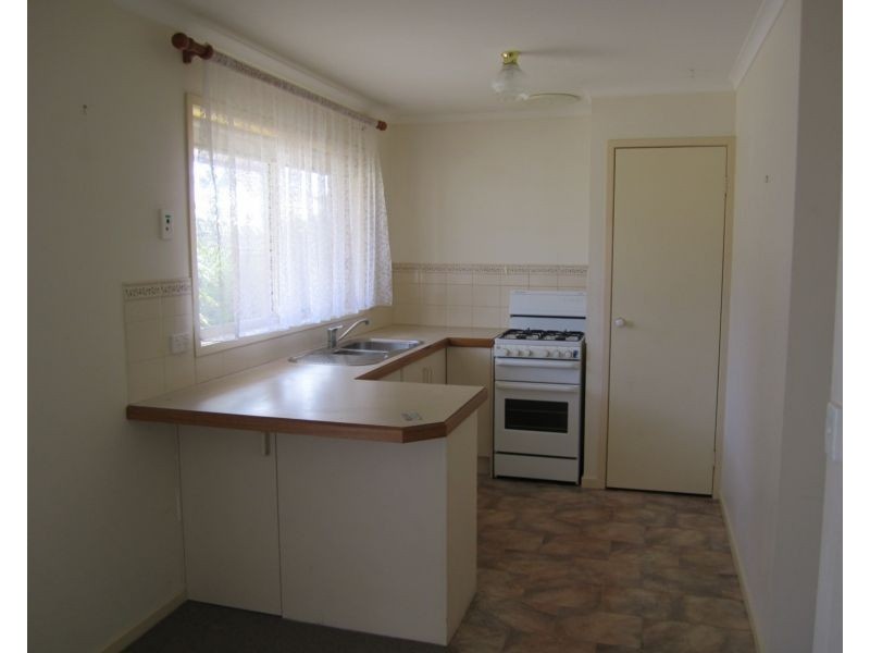 1A Lyon Street, Rosebud VIC 3939