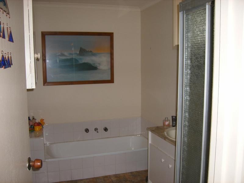 16 Dorothy Court, Mccrae VIC 3938