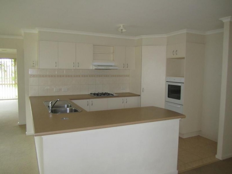 10 Lovely Meadows Court, Rosebud VIC 3939