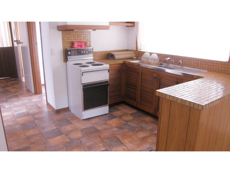 168 Eighth Avenue, Rosebud VIC 3939