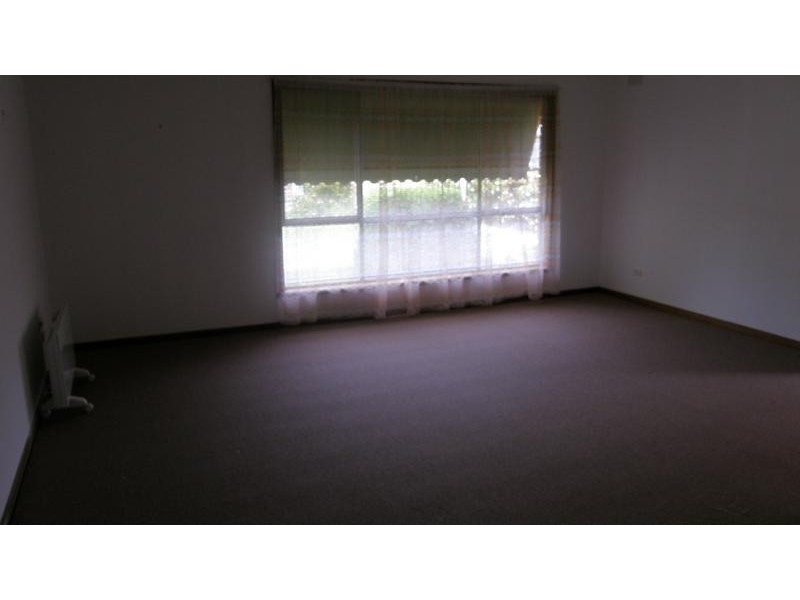 168 Eighth Avenue, Rosebud VIC 3939