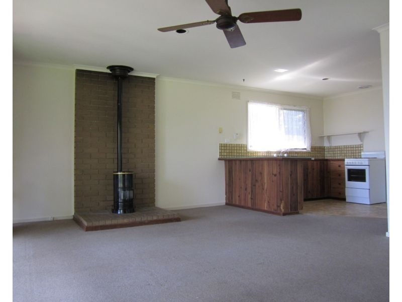 16 Dorothy Court, Mccrae VIC 3938