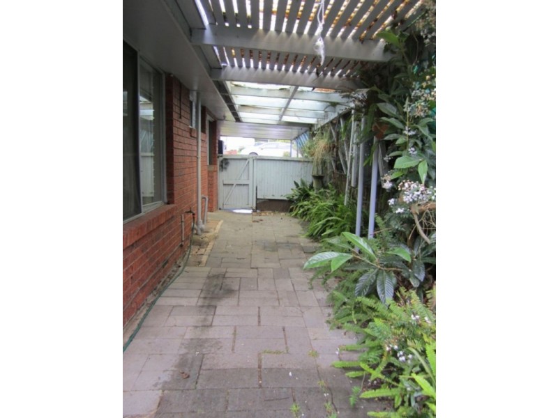 73 Fourth Avenue, Rosebud VIC 3939