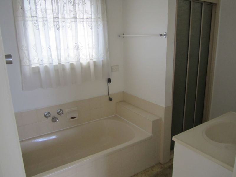 470 Eastbourne Road, Rosebud West VIC 3940