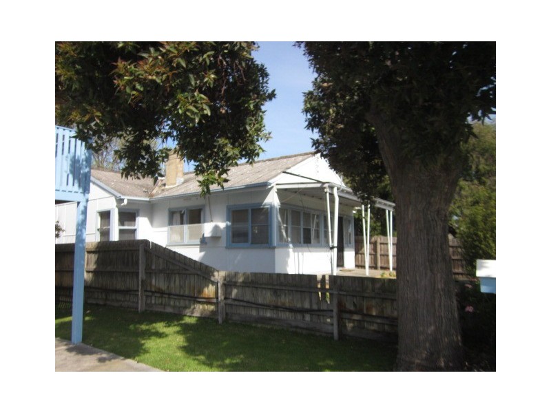 9 Third Avenue, Rosebud VIC 3939