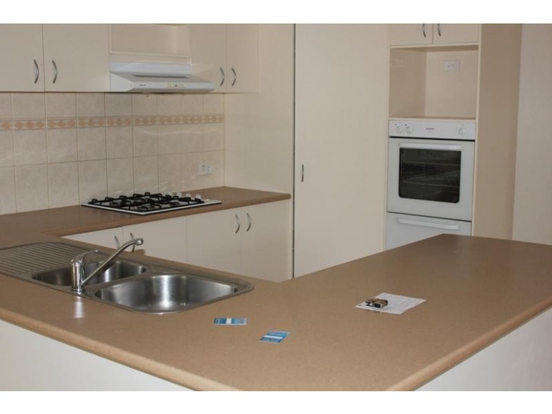 10 Lovely Meadows Ave, Rosebud VIC 3939