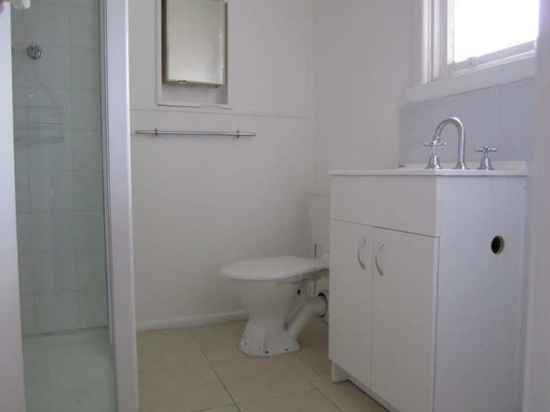 67 Fourth Avenue, Rosebud VIC 3939