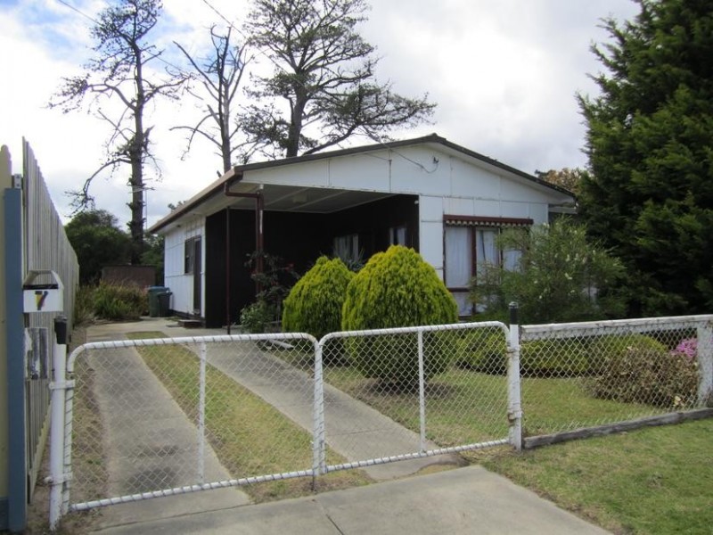 7 Capel Avenue, Rosebud West VIC 3940