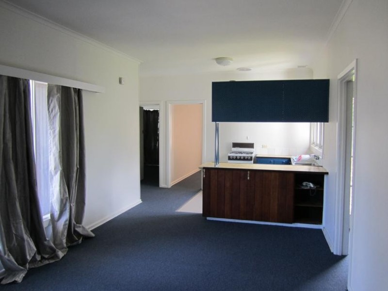 7 Capel Avenue, Rosebud West VIC 3940